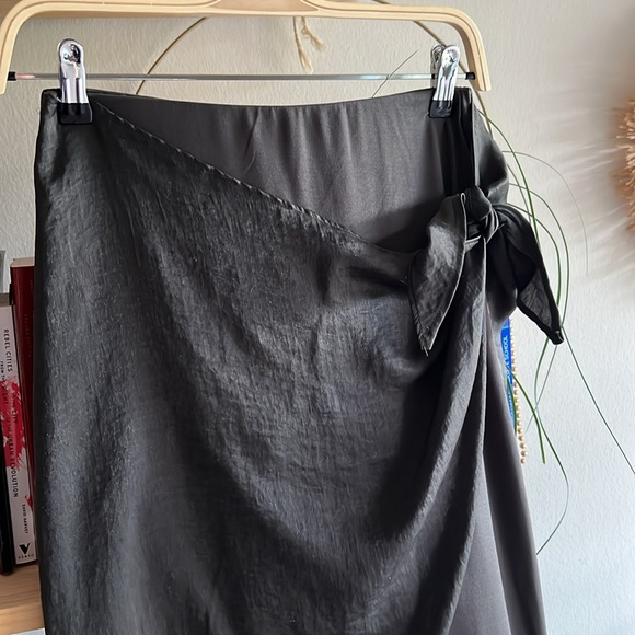 Mango midi wrap skirt - Picture 2 of 5